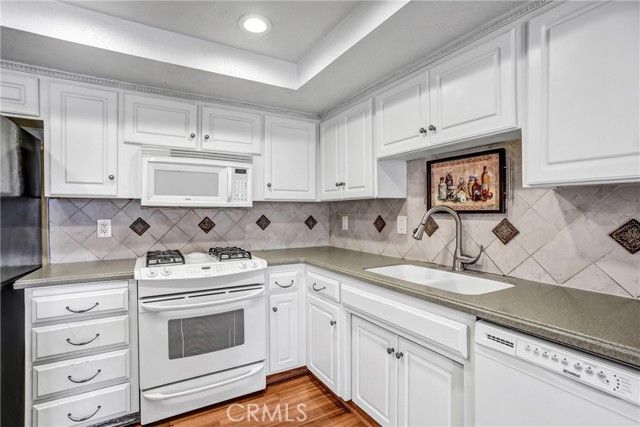 1072 N La Breda, Covina, CA 91722