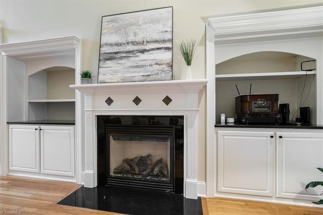 19 Middlefield Court, Greensboro, NC 27455