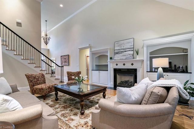 19 Middlefield Court, Greensboro, NC 27455