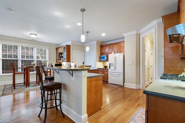 19 Middlefield Court, Greensboro, NC 27455