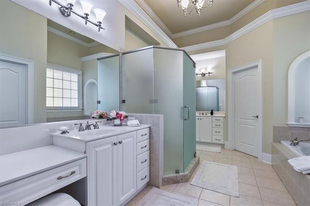 19 Middlefield Court, Greensboro, NC 27455