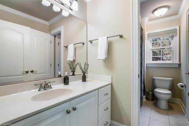 19 Middlefield Court, Greensboro, NC 27455