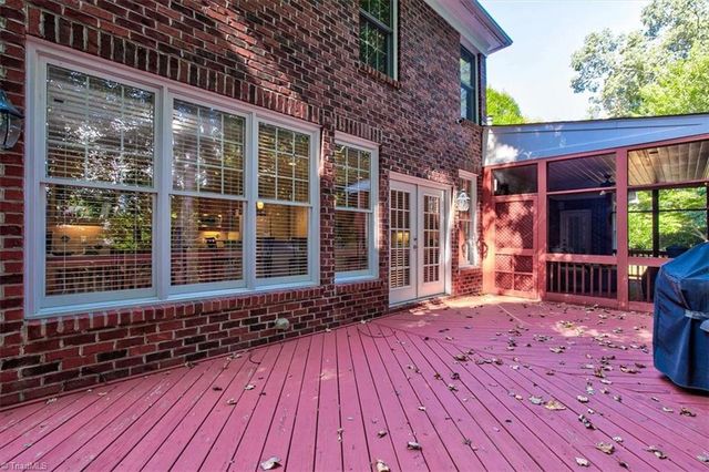 19 Middlefield Court, Greensboro, NC 27455