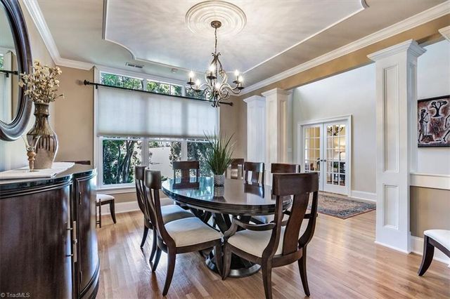 19 Middlefield Court, Greensboro, NC 27455