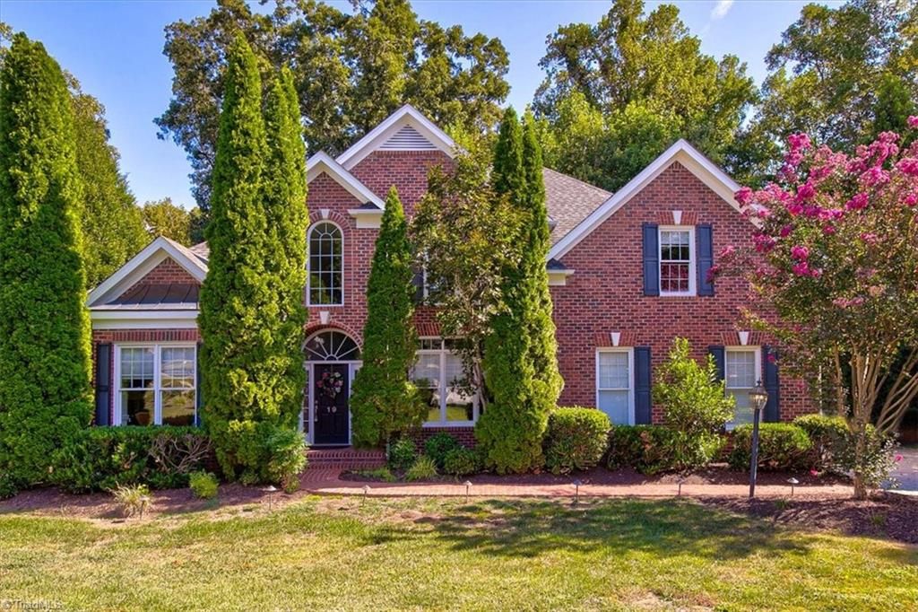 19 Middlefield Court, Greensboro, NC 27455