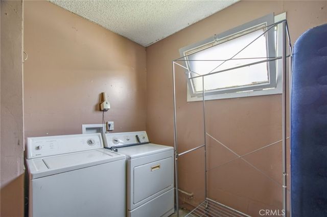 1802 W 153rd Street E, Compton, CA 90220