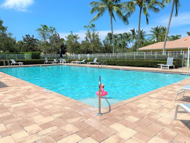3368 Greenway Drive, Jupiter, FL 33458