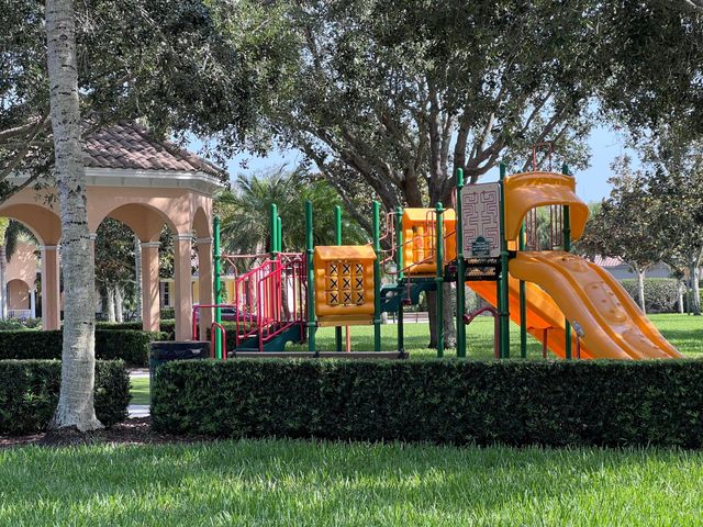 3368 Greenway Drive, Jupiter, FL 33458
