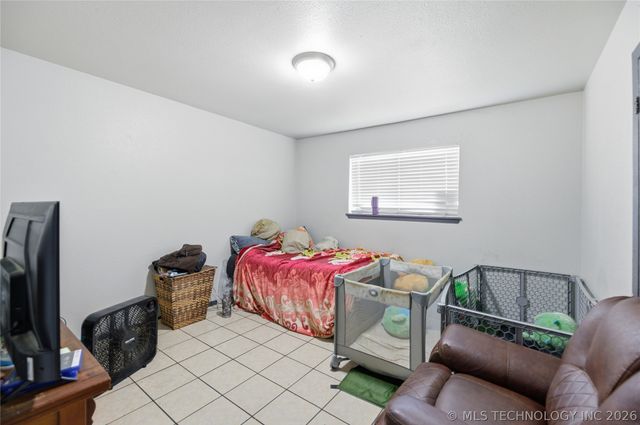 1074 N Irvington Avenue N A&B, Tulsa, OK 74115