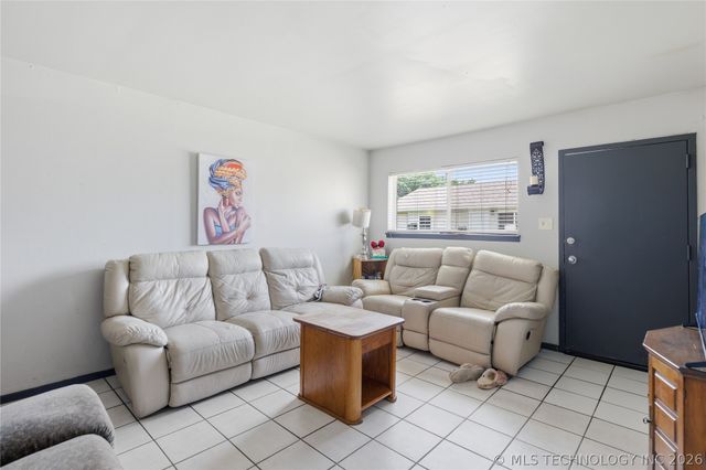 1074 N Irvington Avenue N A&B, Tulsa, OK 74115