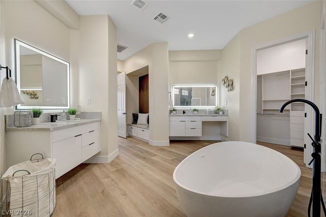 4574 Fiore Bella Boulevard, Las Vegas, NV 89135
