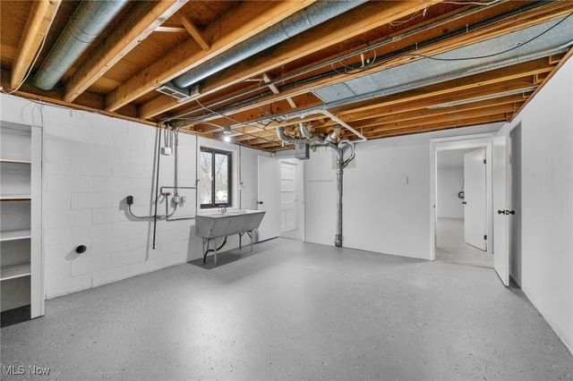 5345 Fairtree Road, Bedford Heights, OH 44146