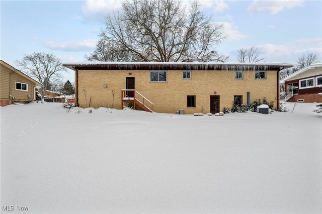 5345 Fairtree Road, Bedford Heights, OH 44146