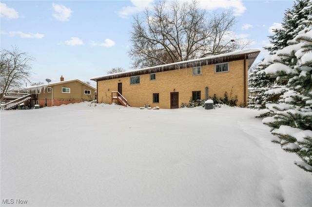 5345 Fairtree Road, Bedford Heights, OH 44146