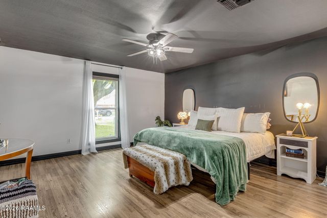 100 Presbytere Parkway, Lafayette, LA 70503