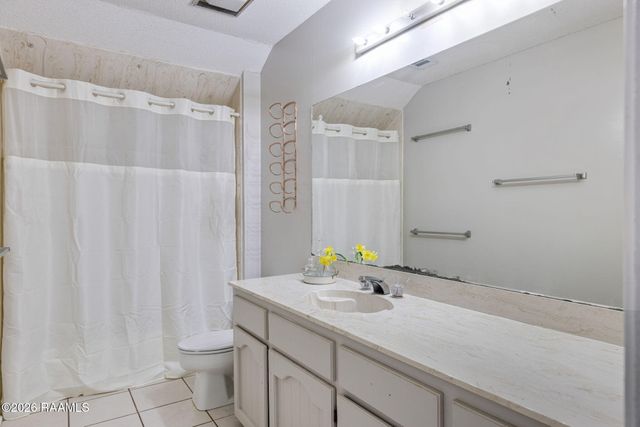 100 Presbytere Parkway, Lafayette, LA 70503