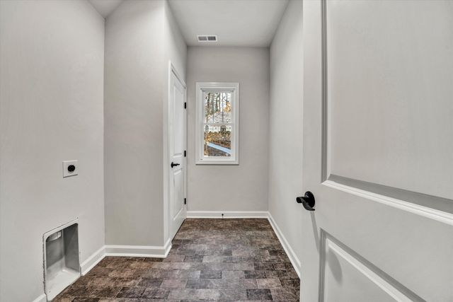 3335 Hidden Oak RD, Roanoke, VA 24018