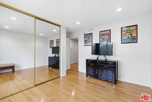 15155 Sherman Way 47, Van Nuys (los Angeles), CA 91405