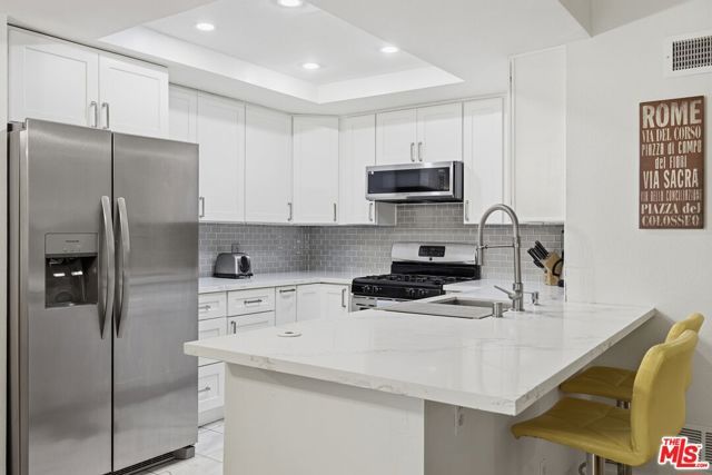 15155 Sherman Way 47, Van Nuys (los Angeles), CA 91405