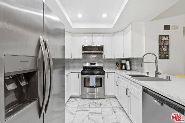 15155 Sherman Way 47, Van Nuys (los Angeles), CA 91405