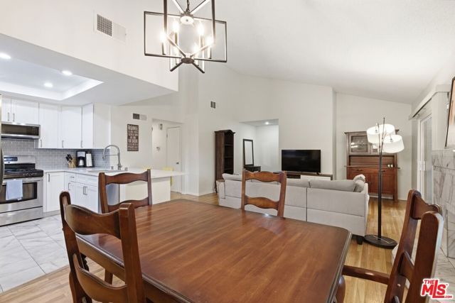 15155 Sherman Way 47, Van Nuys (los Angeles), CA 91405