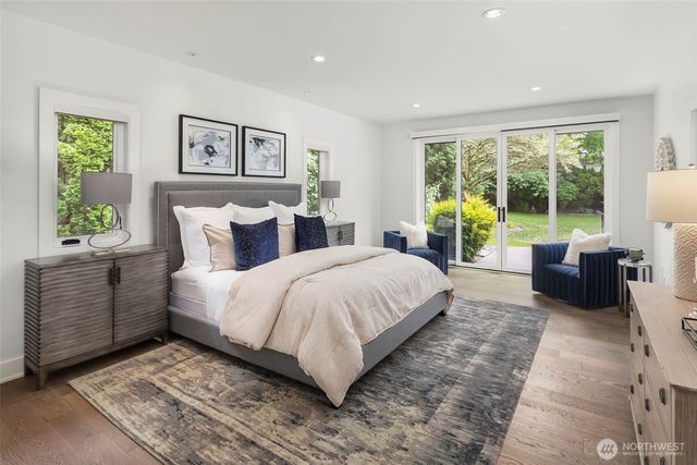 8425 NE 22nd Place, Clyde Hill, WA 98004