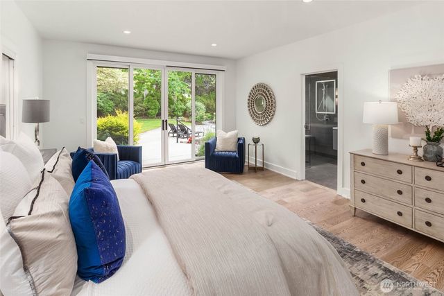 8425 NE 22nd Place, Clyde Hill, WA 98004