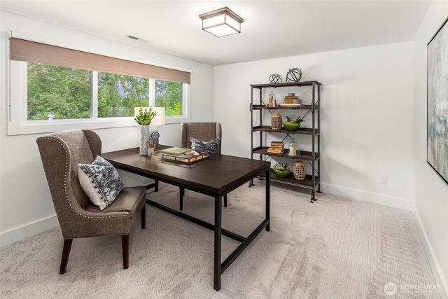 8425 NE 22nd Place, Clyde Hill, WA 98004