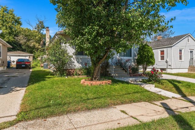917 Mason Avenue, Aurora, IL 60506
