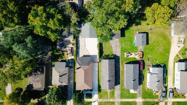 917 Mason Avenue, Aurora, IL 60506