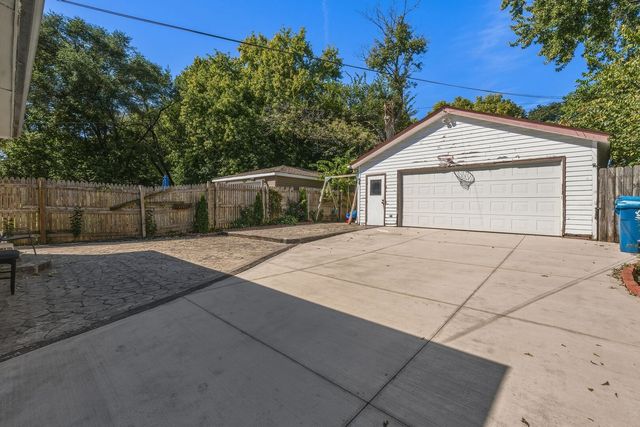 917 Mason Avenue, Aurora, IL 60506
