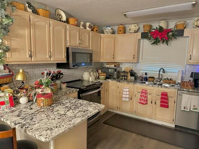 25 Barton Court, Monticello, KY 42633