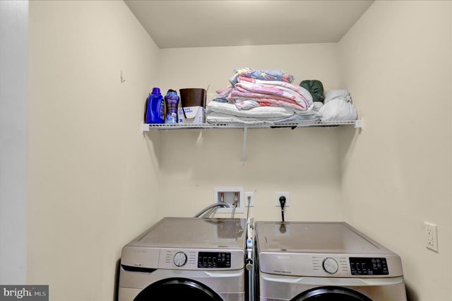 1237 FAIRMONT AVE, Temple, PA 19560