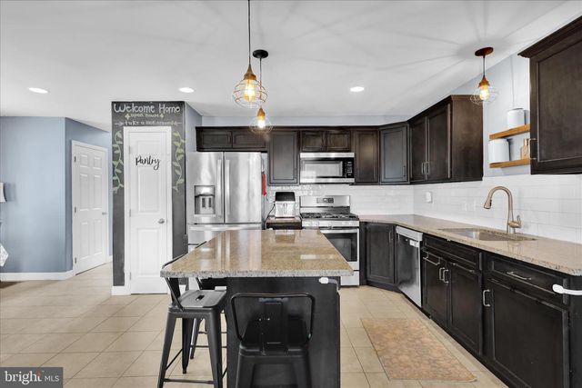 1237 FAIRMONT AVE, Temple, PA 19560