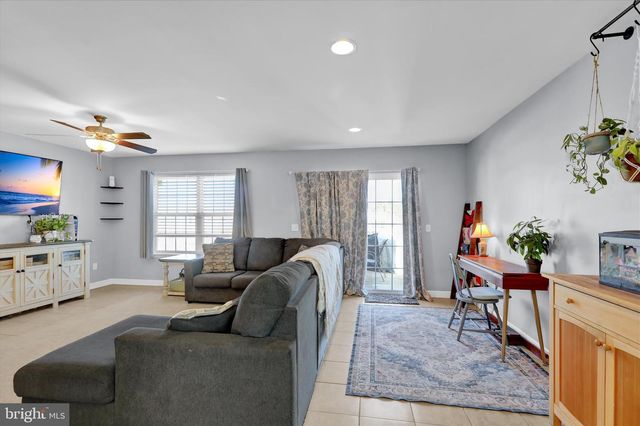 1237 FAIRMONT AVE, Temple, PA 19560