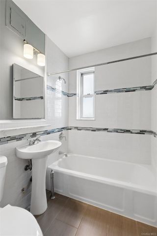 7636 113th Street 6M, Forest Hills, NY 11375