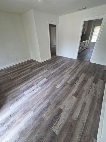 3328 Lynnfield Drive, Fort Worth, TX 76103