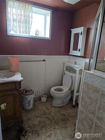 35919 8th Avenue S, Roy, WA 98580