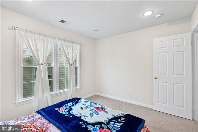 6475 PATUXENT VISTA DR, Alexandria, VA 22312