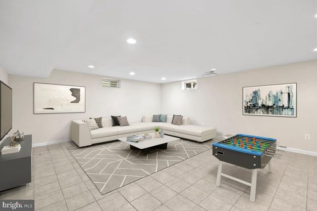 6475 PATUXENT VISTA DR, Alexandria, VA 22312