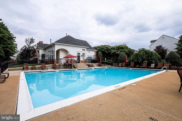 6475 PATUXENT VISTA DR, Alexandria, VA 22312