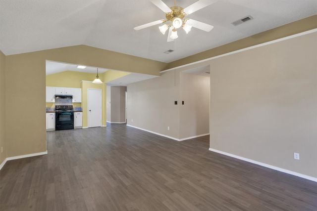 10212 Brea Canyon Road, Fort Worth, TX 76108