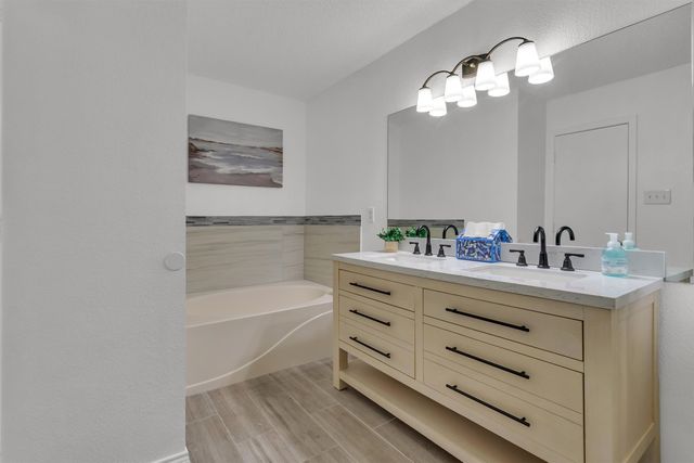 10212 Brea Canyon Road, Fort Worth, TX 76108