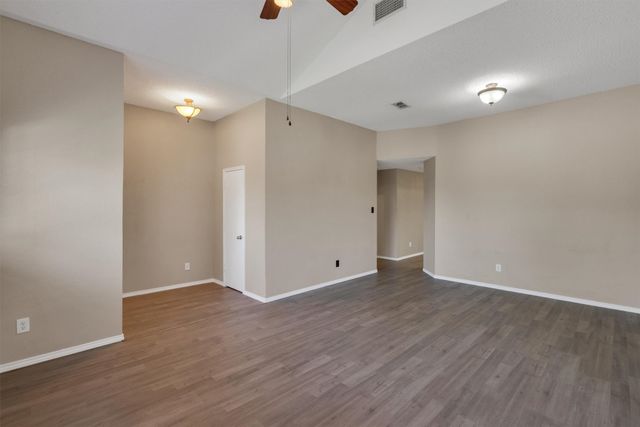 10212 Brea Canyon Road, Fort Worth, TX 76108