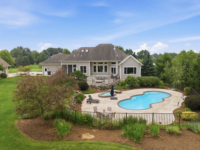 6319 Canterwood Drive, Richland Twp, MI 49083