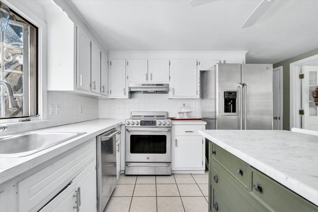 40 Captain Stanley Rd, Yarmouth, MA 02601