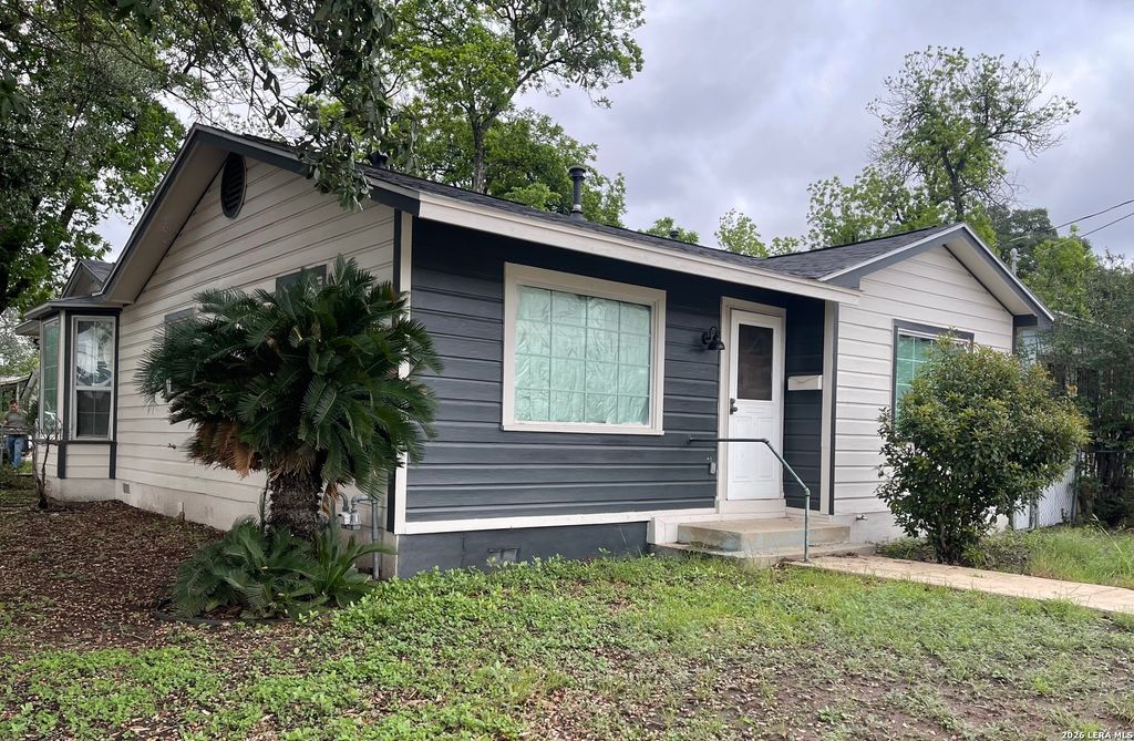 565 DIVISION, San Antonio, TX 78214