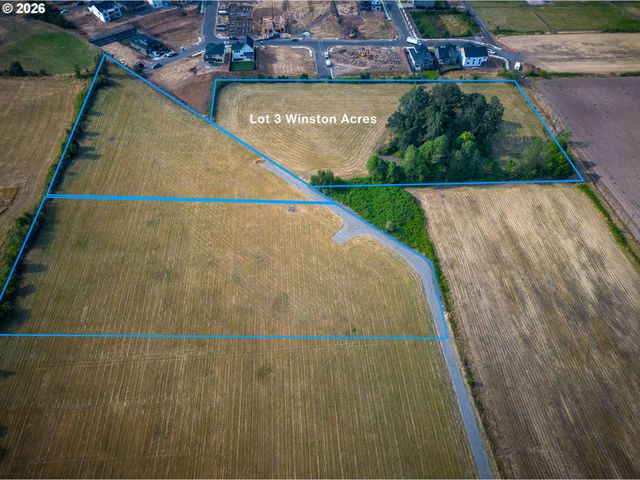 15695 S Herbst Ln, Oregon City, OR 97045