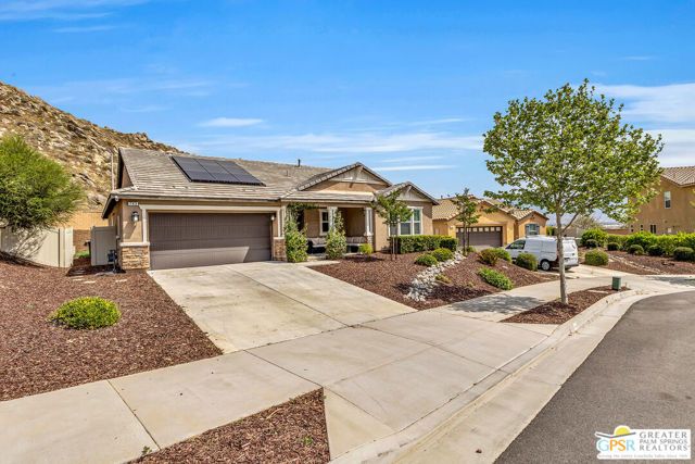 743 Pooish Avenue, San Jacinto, CA 92582