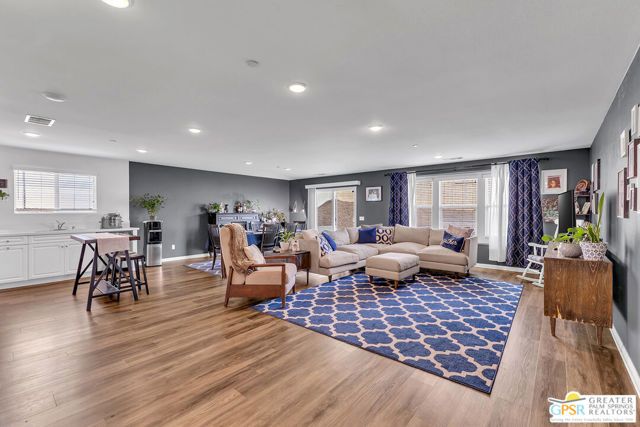 743 Pooish Avenue, San Jacinto, CA 92582